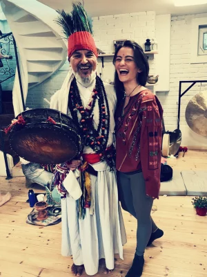 Marta Piechowicz i Bhola1